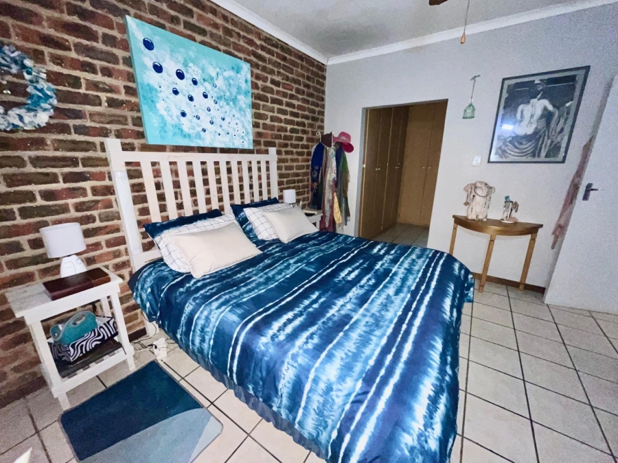 3 Bedroom Property for Sale in Safari Gardens North West